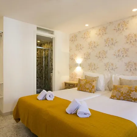 Amália Near Rossio Square Lisboa