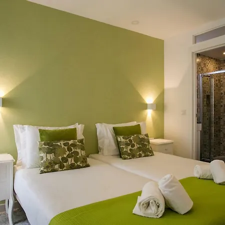 Amália Near Rossio Square 3*