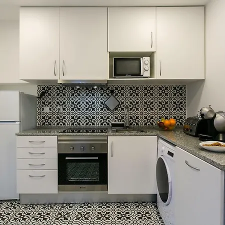 Amália Near Rossio Square