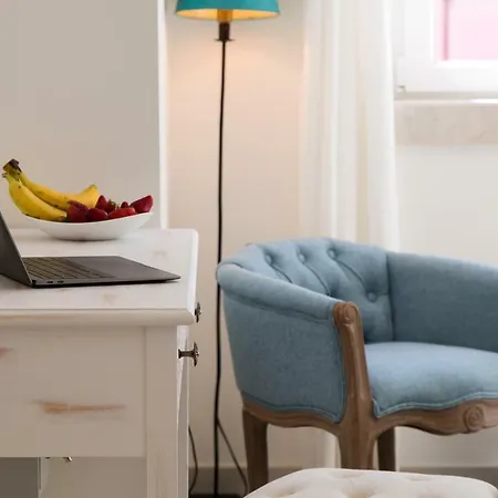 Amalia Near Rossio Square Guest house 3*