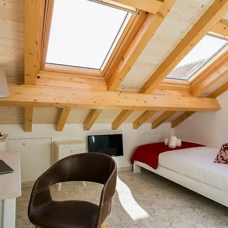 Amalia Near Rossio Square בית הארחה ליסבון