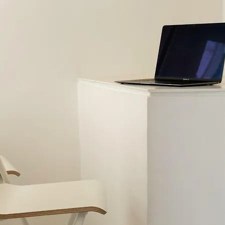 Amalia Near Rossio Square ליסבון