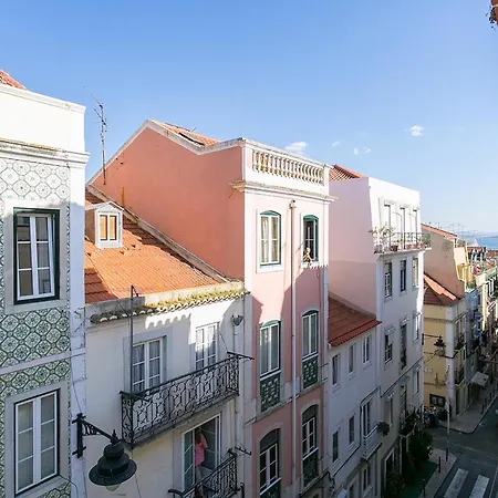Amalia Near Rossio Square 招待所 3*